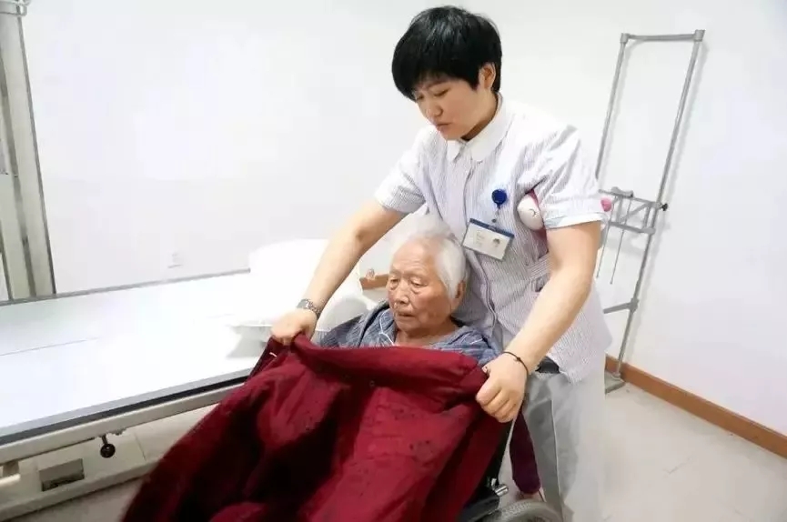 青春是用來奮斗的，除甲醛的青春最美麗！