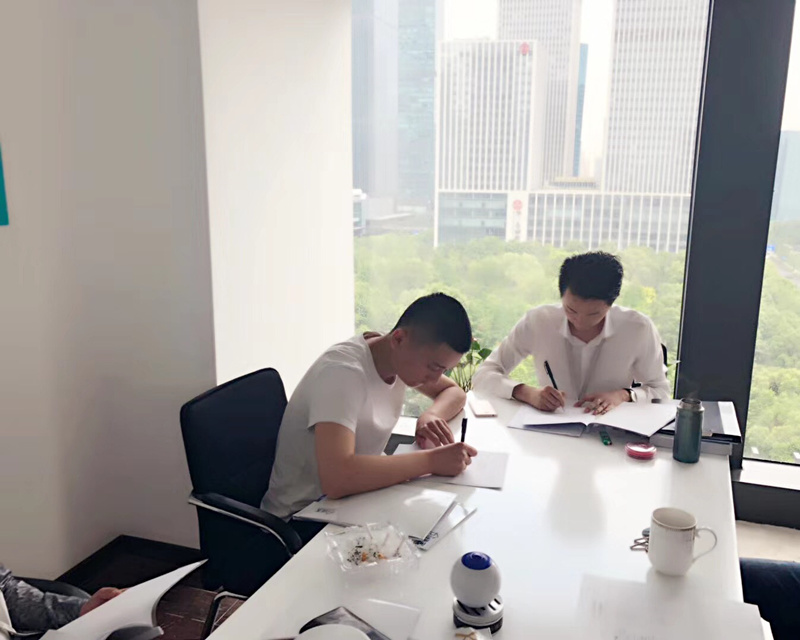 熱烈祝賀厲總團(tuán)隊(duì)簽約創(chuàng)綠家徐州市區(qū)級代理！