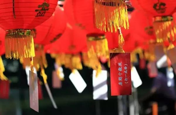 創(chuàng)綠家環(huán)保恭祝大家元宵快樂，幸福美滿！