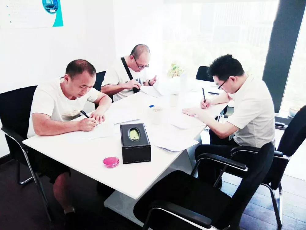 熱烈祝賀曾總簽約創(chuàng)綠家江西省贛州市縣級(jí)代理！
