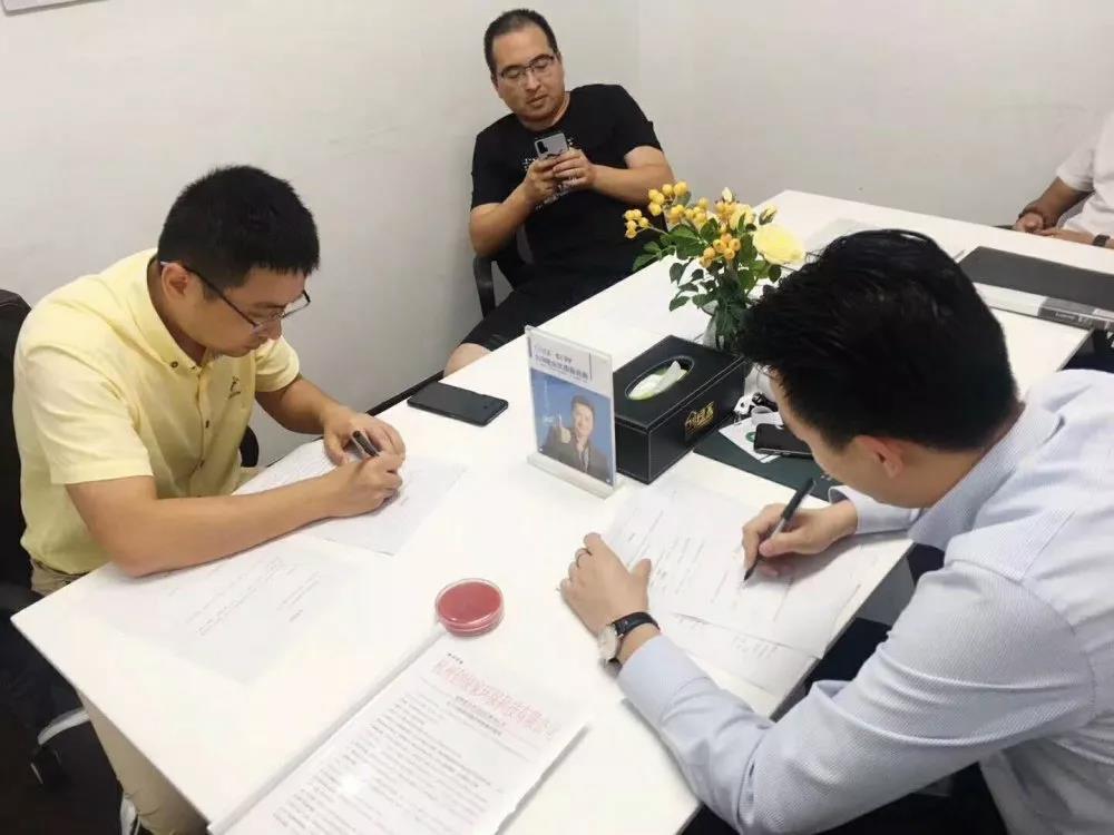 熱烈祝賀湯總簽約創(chuàng)綠家浙江省溫州市區(qū)級代理！