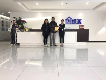 熱烈祝賀斯總夫婦簽約創(chuàng)綠家上海市區(qū)級代理！